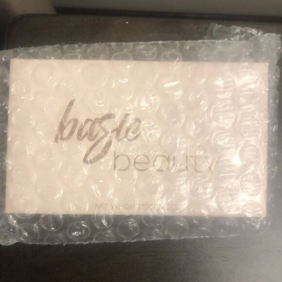 💗HP💗 BASIC BEAUTY BRONZY AF PALETTE  new still original wrapping plus Ipsy bag - Picture 5 of 7